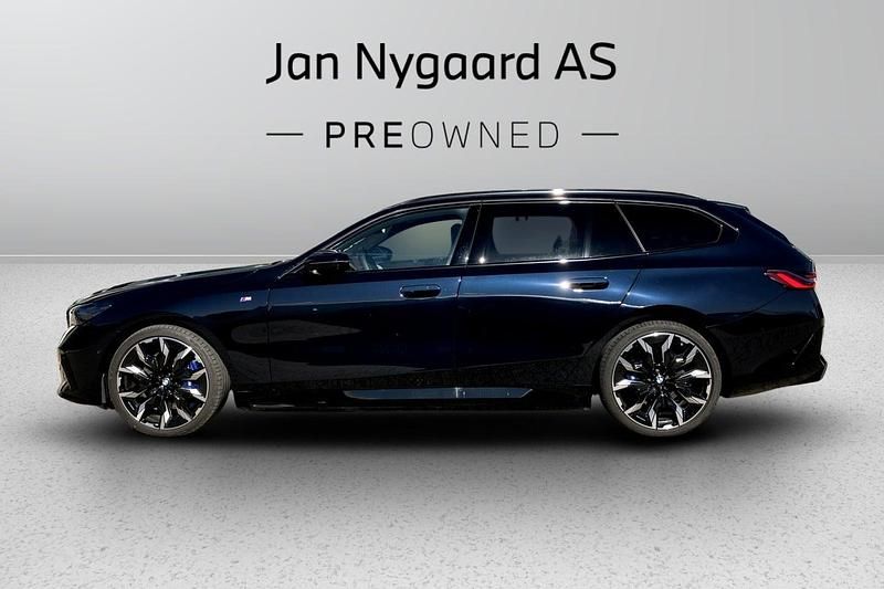 Brugt BMW i5 250 kW (340 HK) 2025 Carbonsortmetal Stationcar