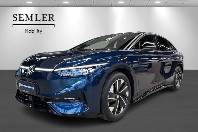 Mørkblåmetal Brugt 2025 VW ID.7 Style Hatchback | 379.900 kr. - Billede 1/4