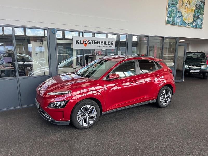 Rødmetal Brugt 2022 Hyundai Kona Essential SUV | 139.700 kr. (Fair pris) - Billede 1/4