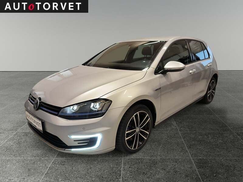 Sølvmetal Brugt 2015 VW Golf VII GTE Hatchback | 99.700 kr. (Super pris) - Billede 1/4
