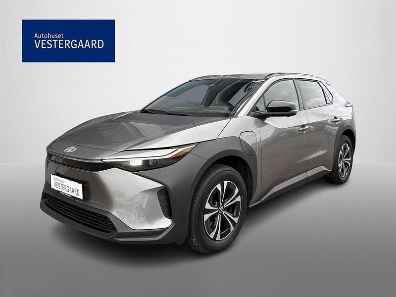 Sølv Brugt 2023 Toyota bZ4X Active SUV | 229.800 kr. (Super pris) - Billede 1/4