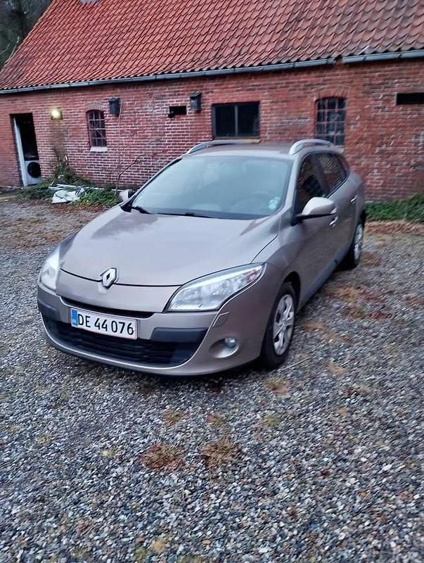 Brugt Renault Mégane GrandTour 90 HK (66 kW) 2011 Stationcar