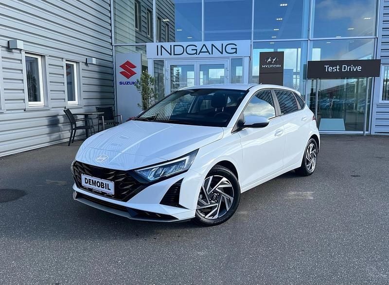 Atlas white Brugt 2024 Hyundai i20 Advanced | 209.900 kr. (Dyr) - Billede 1/4
