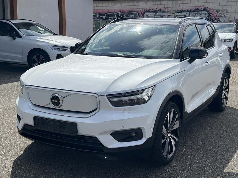 Hvidmetal Brugt 2022 Volvo XC40 Pro SUV | 264.700 kr. (God pris) - Billede 1/3