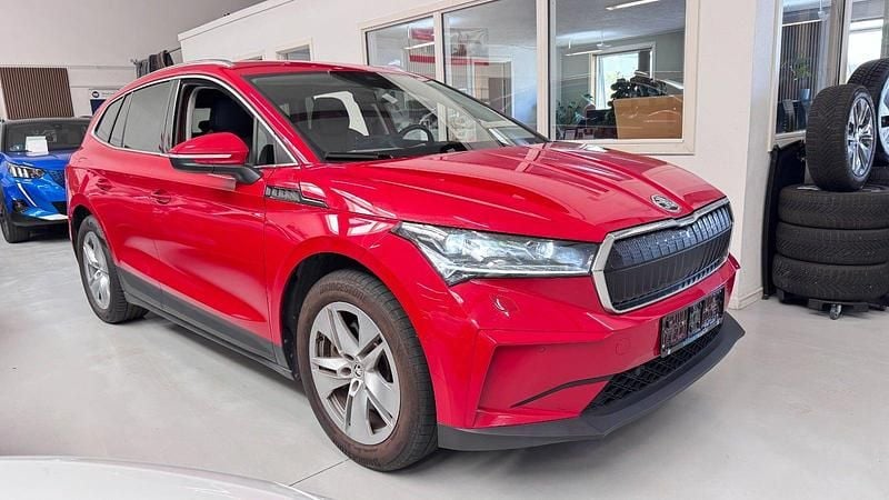 Rødmetal Brugt 2022 Skoda Enyaq iV SUV | 219.400 kr. (Super pris) - Billede 1/3