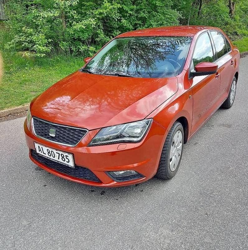 Rød Brugt 2014 Seat Toledo Ecomotive Hatchback | 48.000 kr. - Billede 1/4