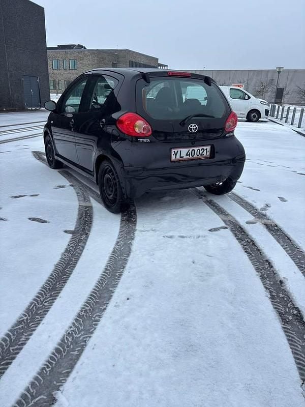 Brugt Toyota Aygo 68 HK (50 kW) 2006 Hatchback