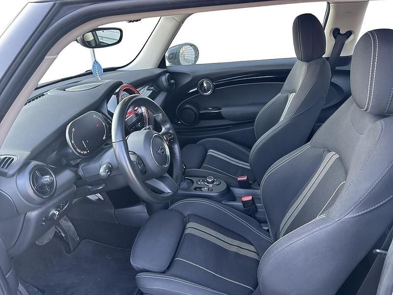 Brugt Mini Cooper SE Essential 135 kW (184 HK) 2023 Sølv Hatchback