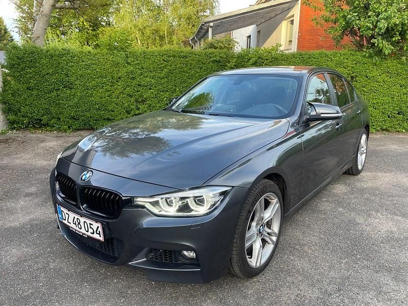 Gråmetal Brugt 2016 BMW 320 Sedan | 189.900 kr. (Fair pris) - Billede 1/4