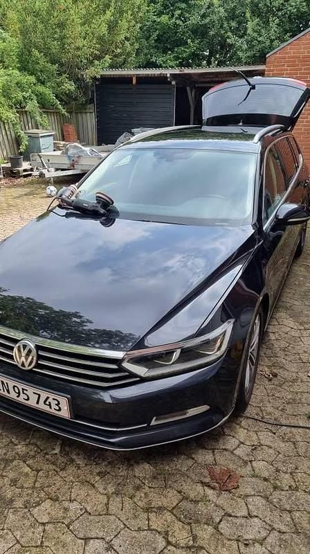 Sort Brugt 1994 VW Passat Stationcar | 138.000 kr. - Billede 1/4