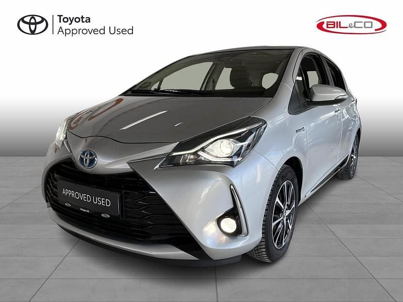 Sølvmetal Brugt 2019 Toyota Yaris H3 Hatchback | 139.900 kr. (Fair pris) - Billede 1/4