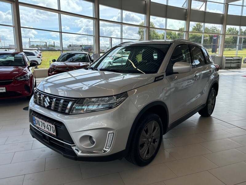Sølvmetal Brugt 2022 Suzuki Vitara Active SUV | 209.700 kr. (Fair pris) - Billede 1/4