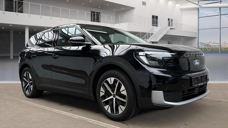 Sortmetal Brugt 2024 Ford Explorer Extended Range SUV | 274.900 kr. (God pris) - Billede 1/4