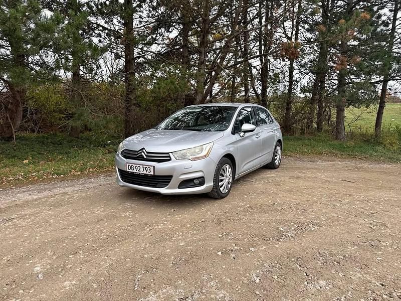 Grå Brugt 2012 Citroën C4 Hatchback | 35.000 kr. - Billede 1/4