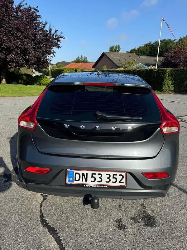 Brugt Volvo V40 114 HK (83 kW) 2012 Grå MPV