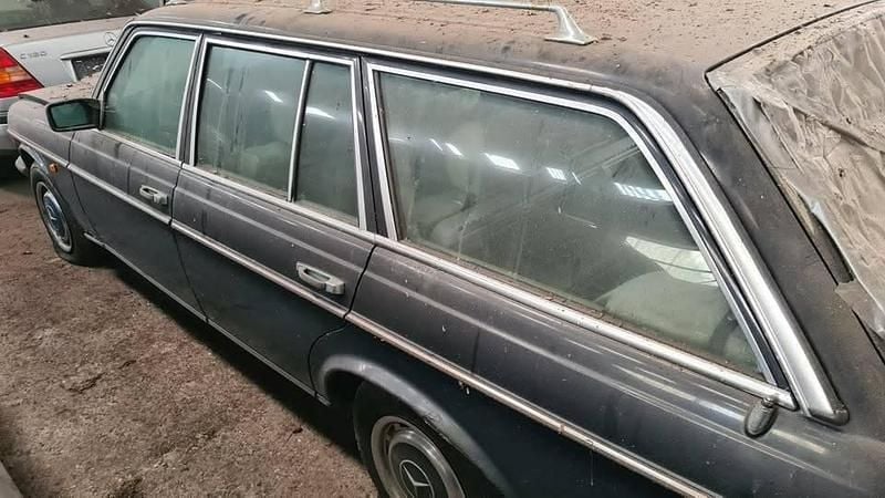 Brugt Mercedes 200 109 HK (80 kW) 1983