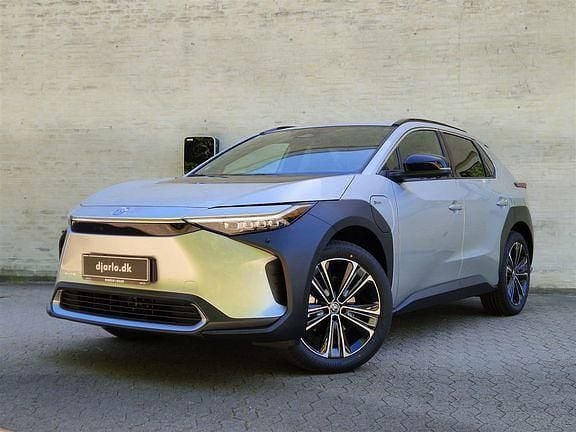 Brugt Toyota bZ4X Executive 150 kW (204 HK) 2024 1j6 precious silver SUV