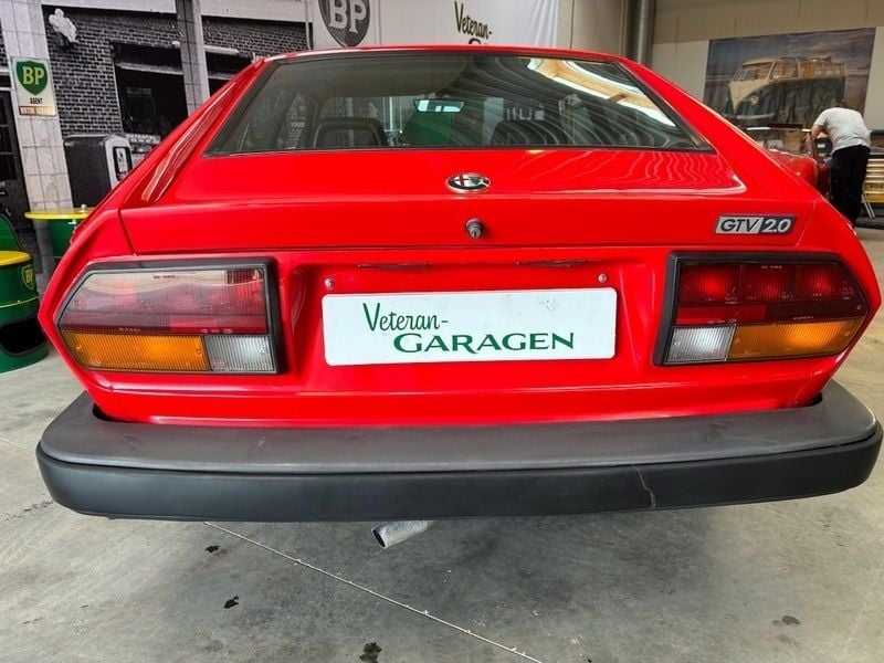 Brugt Alfa Romeo Alfetta 1984 Rød Sedan