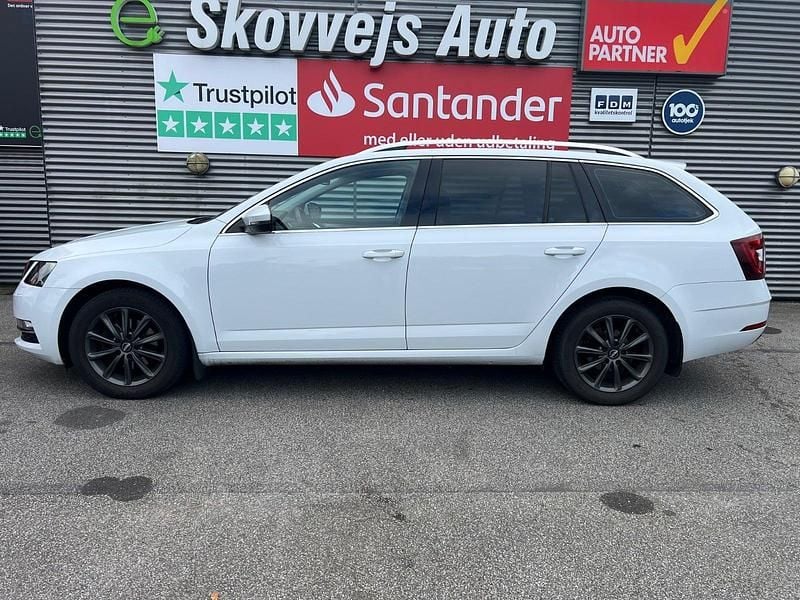 Hvid Brugt 2019 Skoda Octavia Ambition Stationcar | 149.900 kr. (God pris) - Billede 1/4