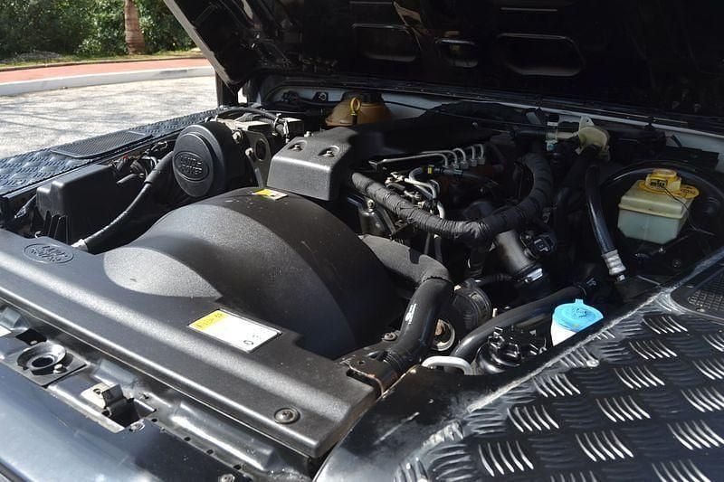 Brugt Land Rover Defender HSE 122 HK (89 kW) 2006 sort SUV