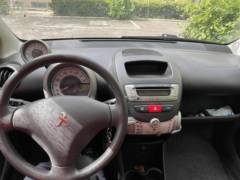 Brugt Peugeot 107 68 HK (50 kW) 2014 Grå Hatchback