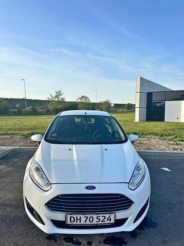 Brugt Ford Fiesta 101 HK (74 kW) 2013 Hvid Hatchback