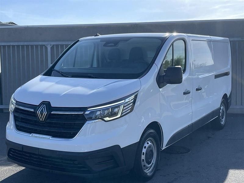 Hvid Brugt 2025 Renault Trafic MPV | 214.900 kr. - Billede 1/4