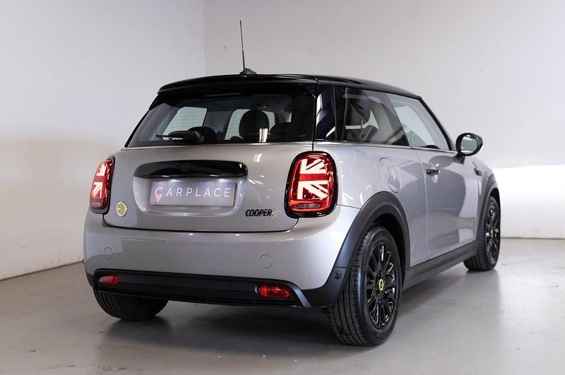 Brugt Mini Cooper SE Essential 135 kW (184 HK) 2023 Sølvmetal Hatchback