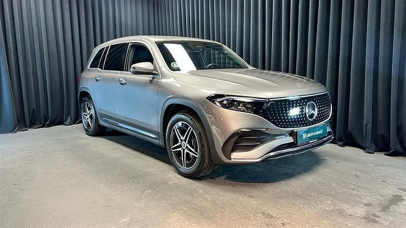 Mountaingrå metal Brugt 2024 Mercedes EQB250+ AMG line SUV | 359.900 kr. (Dyr) - Billede 1/1