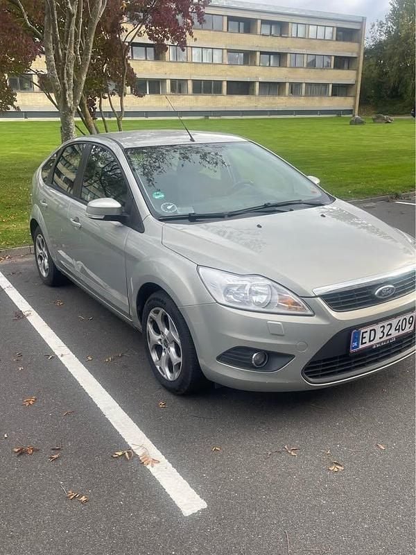Brugt Ford Focus 101 HK (74 kW) 2010 Hatchback