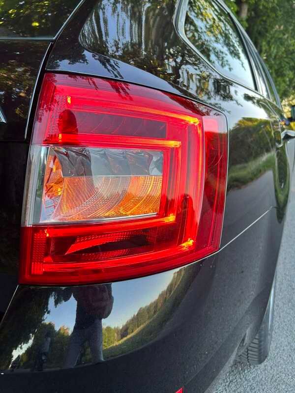 Sort Brugt 2014 Skoda Octavia Elegance Stationcar | 72.900 kr. (God pris) - Billede 1/15
