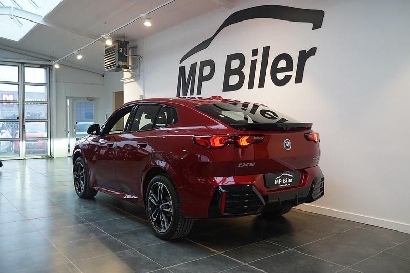 Brugt BMW iX2 M Sport 150 kW (204 HK) 2024 Mørkrødmetal SUV