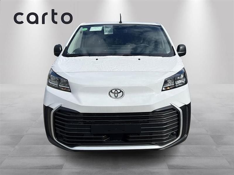 Ny Toyota Proace Comfort 100 kW (136 HK) 2025 Epr  icy white MPV