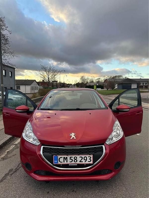 Rød Brugt 2014 Peugeot 208 Hatchback | 65.999 kr. (Dyr) - Billede 1/4