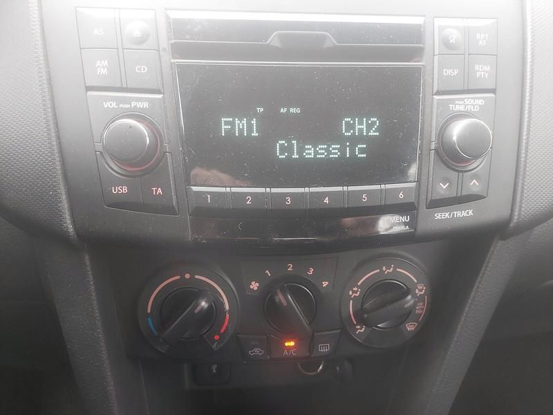 Brugt Suzuki Swift GL 94 HK (69 kW) 2011 Farve: rød Hatchback