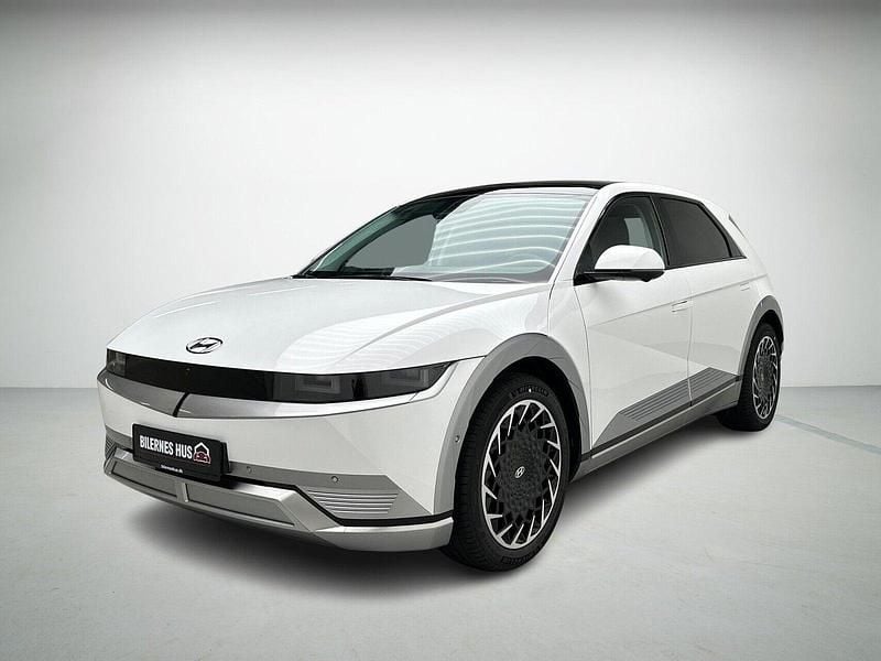 Hvid Ny 2025 Hyundai Ioniq 6 Ultimate Sedan | 324.800 kr. - Billede 1/4