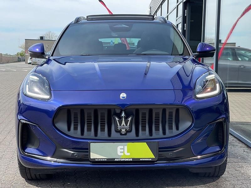 Ny Maserati Grecale Folgore 409 kW (557 HK) 2025 Blåmetal SUV