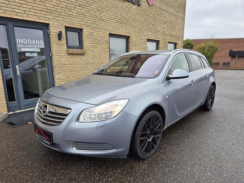 Lysblåmetal Brugt 2009 Opel Insignia Stationcar | 59.900 kr. - Billede 1/3