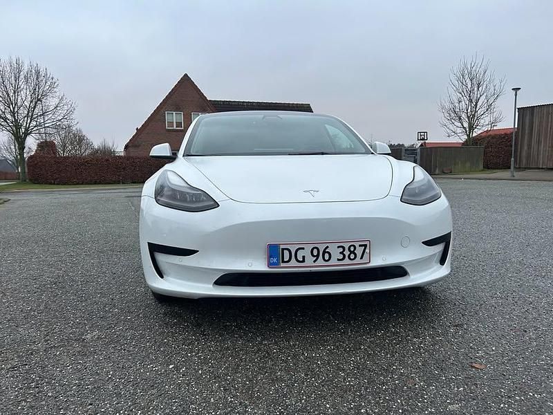 Brugt Tesla Model 3 Standard Range Plus 239 kW (325 HK) 2021 Hvid Sedan