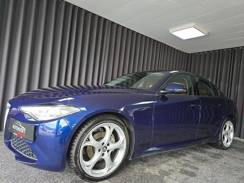 Brugt Alfa Romeo Giulia Super 200 HK (147 kW) 2018 Blåmetal Sedan