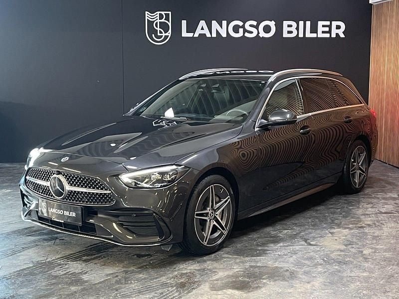 Gråmetal Brugt 2022 Mercedes C300e AMG line Stationcar | 399.500 kr. (Super pris) - Billede 1/4