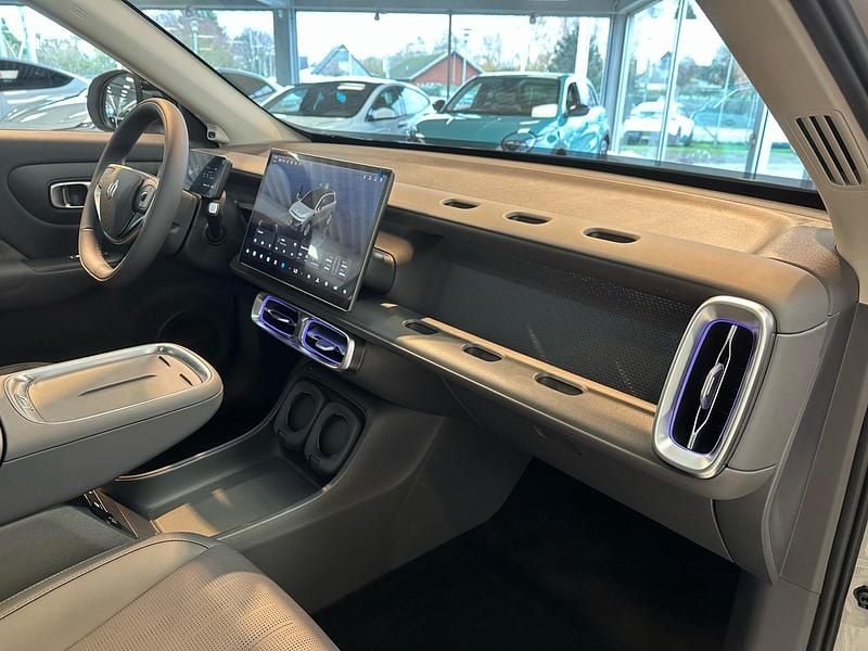 Ny Leapmotor B10 160 kW (218 HK) 2025 Tundragrey SUV