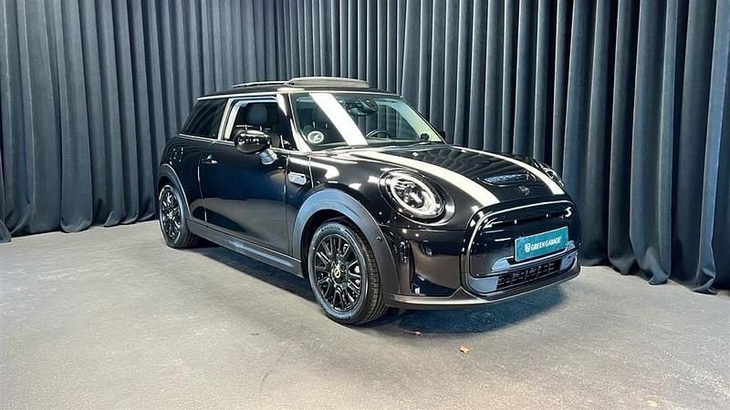 Midnight black Brugt 2023 Mini Cooper SE Hatchback | 179.900 kr. (Fair pris) - Billede 1/1