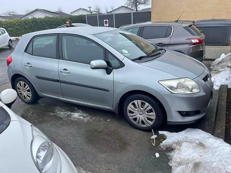 Brugt Toyota Auris 124 HK (91 kW) 2009 Hatchback