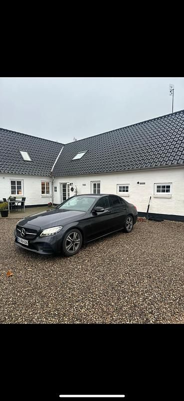 Sort Brugt 2020 Mercedes C220 AMG line Sedan | 274.900 kr. (Super pris) - Billede 1/4