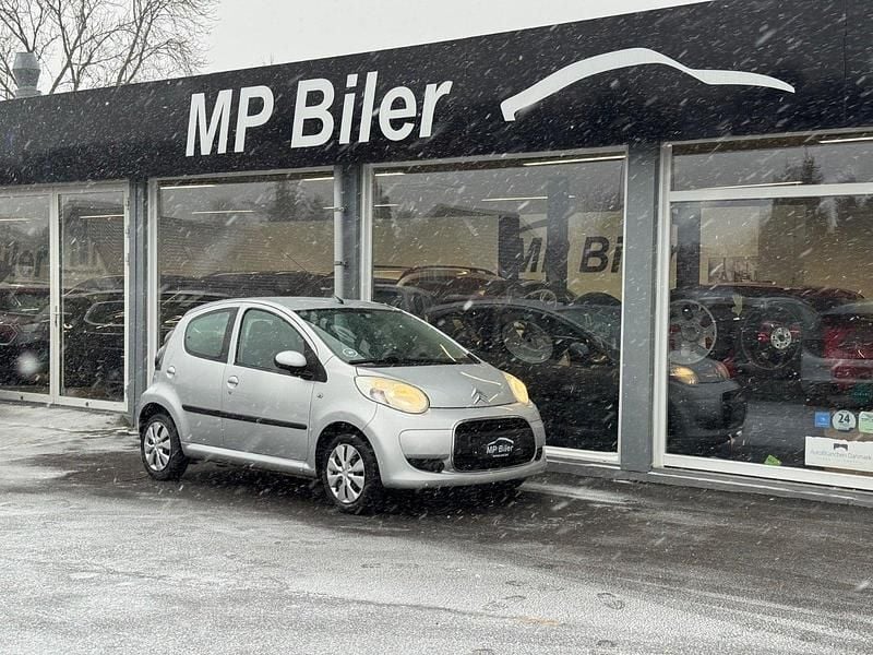 Sølvmetal Brugt 2011 Citroën C1 Seduction Hatchback | 19.900 kr. (God pris) - Billede 1/4