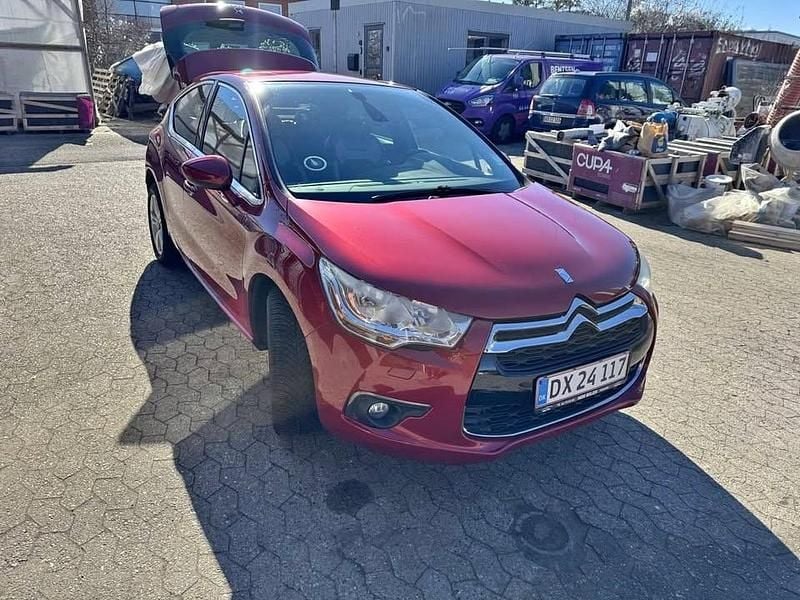 Rød Brugt 2014 Citroën DS4 Hatchback | 62.000 kr. - Billede 1/4