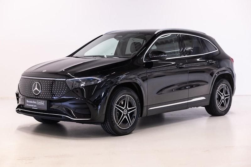 Farve: sortmetal Brugt 2025 Mercedes EQA250+ AMG SUV | 349.900 kr. (God pris) - Billede 1/4