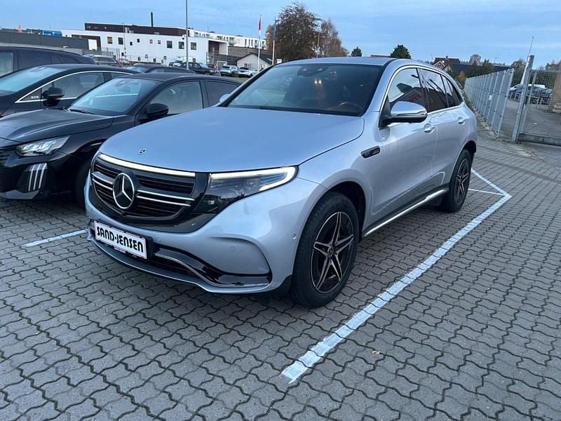 Sølvmetal Brugt 2023 Mercedes EQC400 AMG line SUV | 429.900 kr. (Fair pris) - Billede 1/4
