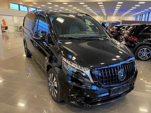 Obsidiansort metallic Brugt 2023 Mercedes Vito Van | 339.000 kr. - Billede 1/4